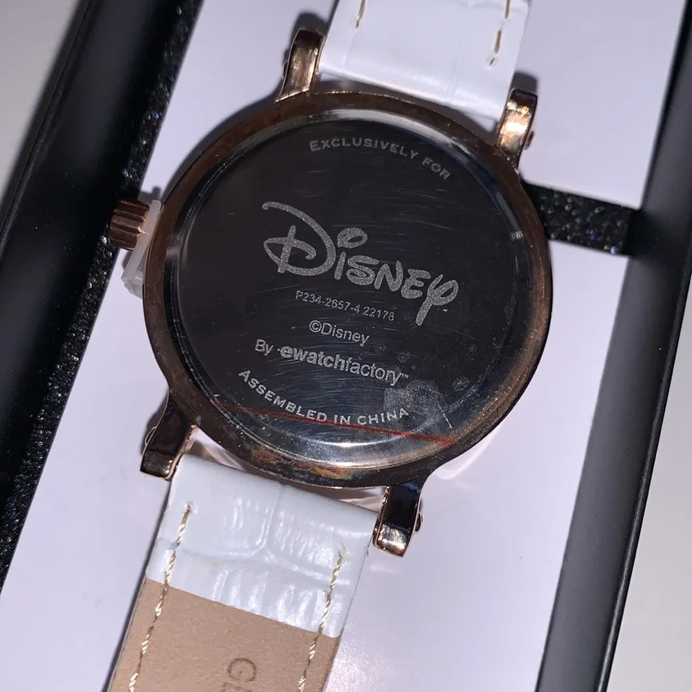 Disney Minnie Mouse Watch in White and Rose Gold Tone
